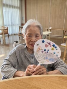 夏のうちわ作り😊